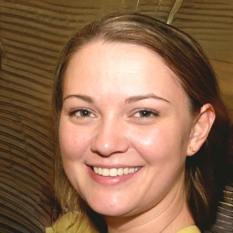 Porträt von Dozentin Marina Fuchs